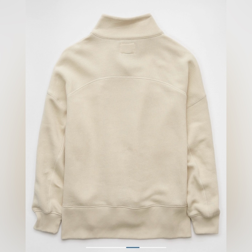 American Eagle Women’s Big Hug Henley Sweatshirt Color Cream Size M - Picture 2 of 7